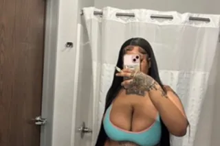 ‼NEW IN TOWN ‼ YOUR NEW FAVORITE BLASIAN 🤩 - Image 6