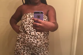 Ms.Pretty Pussy - Image 2